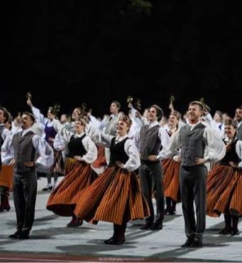 Xv Latvian Song And Dance Festival: Ligo Dance Performance 
